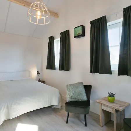 Bed En Brood Donna Bed & Breakfast Pijnacker